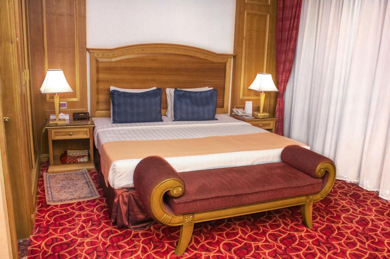 Avenue Hotel Дубай Екстер'єр фото