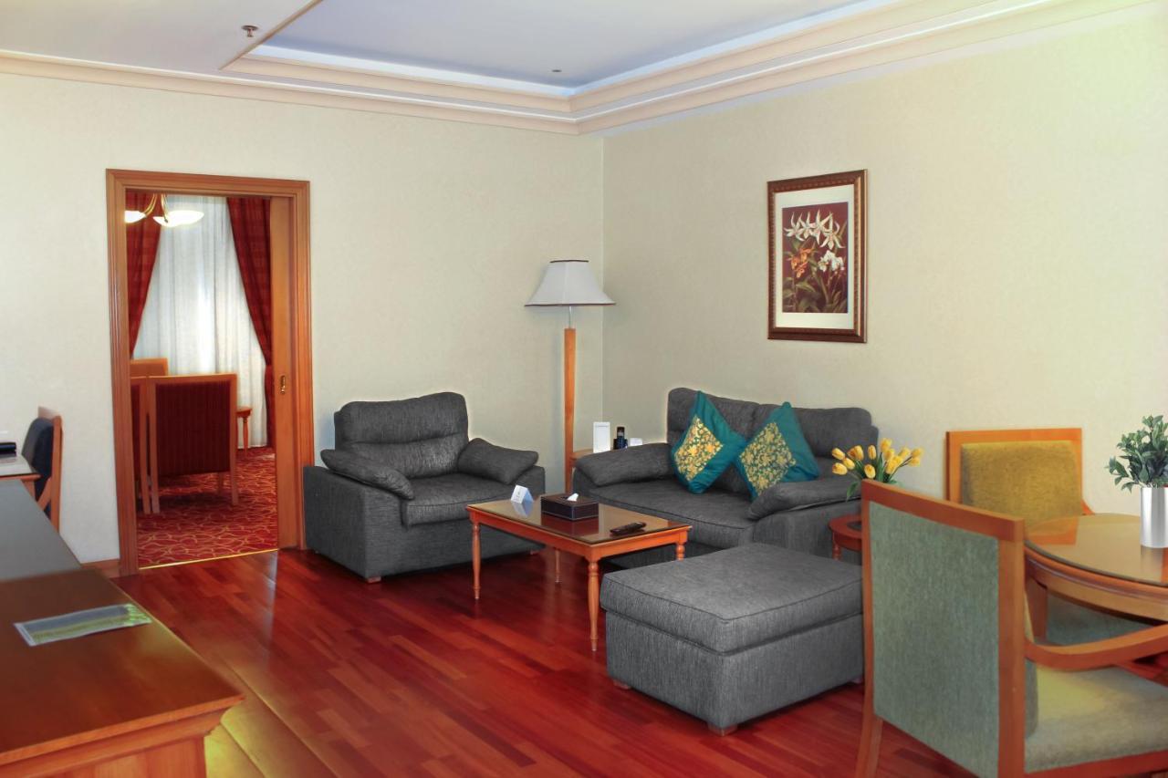 Avenue Hotel Дубай Екстер'єр фото
