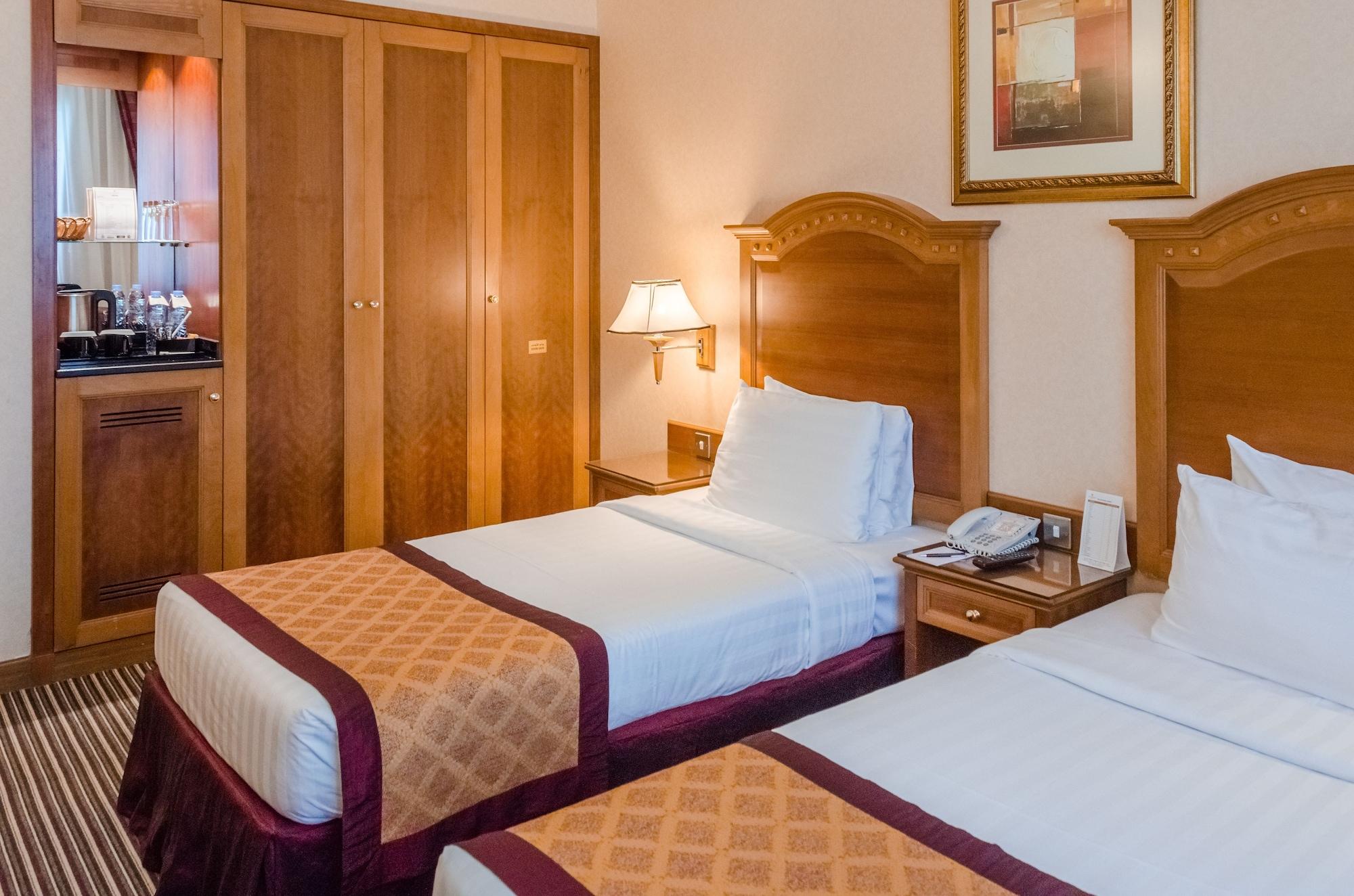 Avenue Hotel Дубай Екстер'єр фото