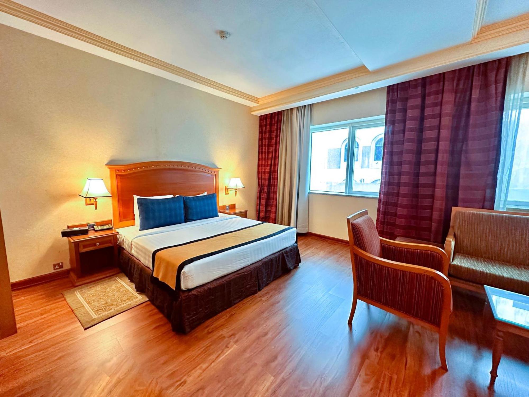 Avenue Hotel Дубай Екстер'єр фото