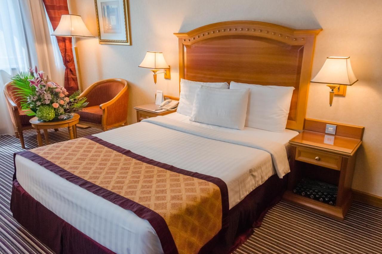 Avenue Hotel Дубай Екстер'єр фото